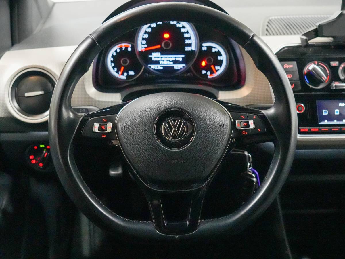 Volkswagen up! Volkswagen Up! 1.0 Rijklaar|stoel vrm|12maanden garantie.