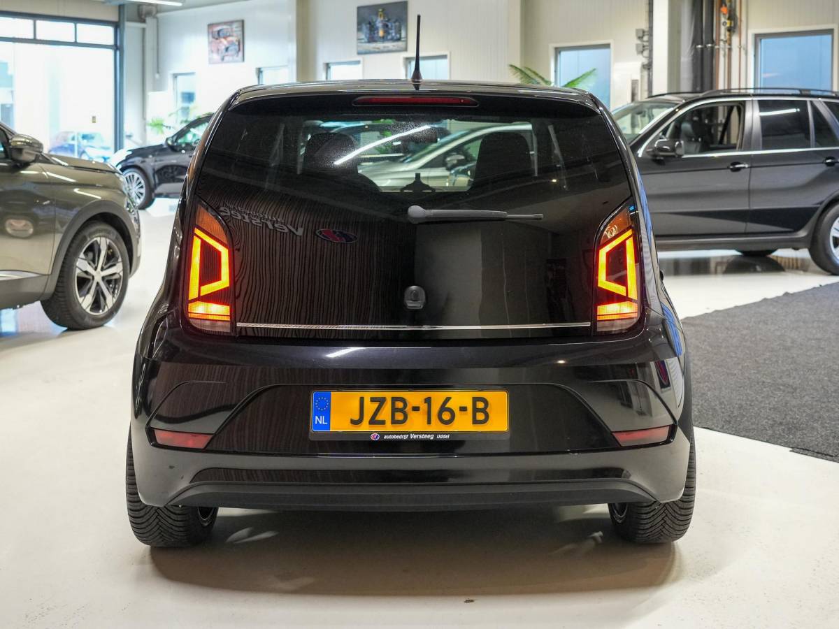 Volkswagen up! Volkswagen Up! 1.0 Rijklaar|stoel vrm|12maanden garantie.
