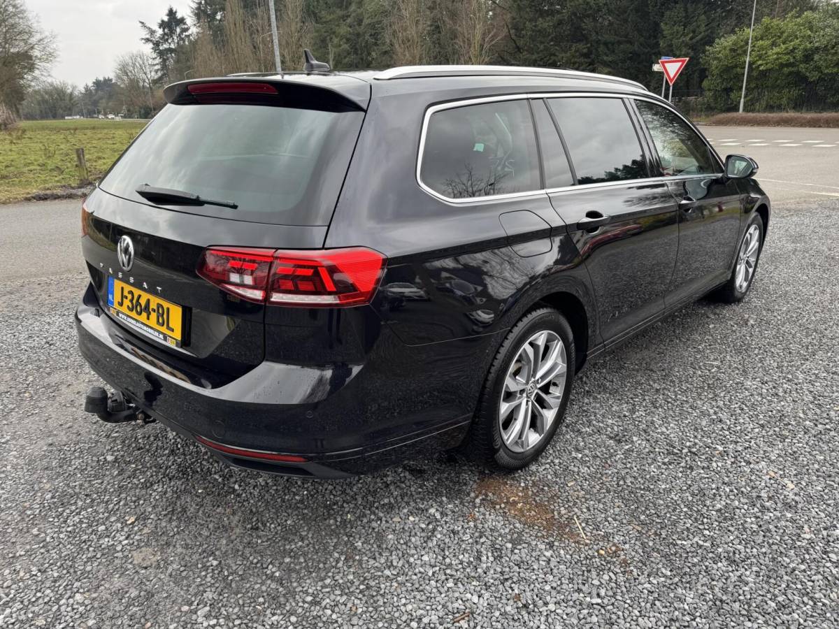 Volkswagen Passat Volkswagen Passat Variant 1.5 TSI AUTOMAAT PANODAK CAMERA TREKH
