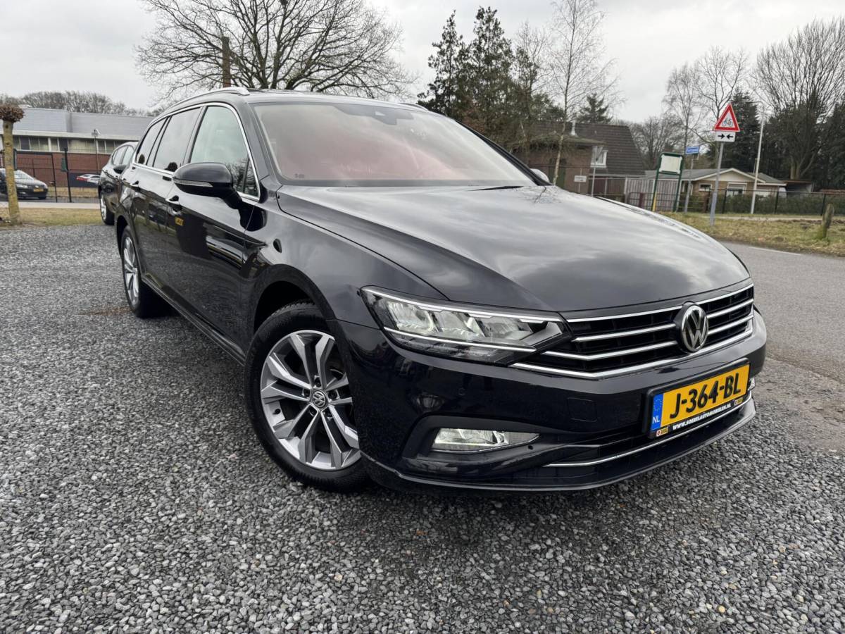 Volkswagen Passat Volkswagen Passat Variant 1.5 TSI AUTOMAAT PANODAK CAMERA TREKH