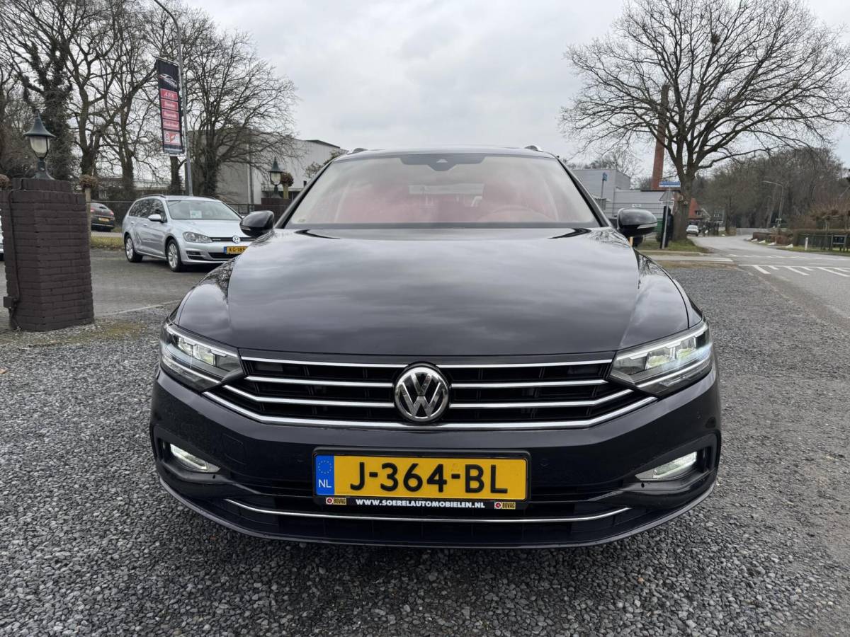 Volkswagen Passat Volkswagen Passat Variant 1.5 TSI AUTOMAAT PANODAK CAMERA TREKH