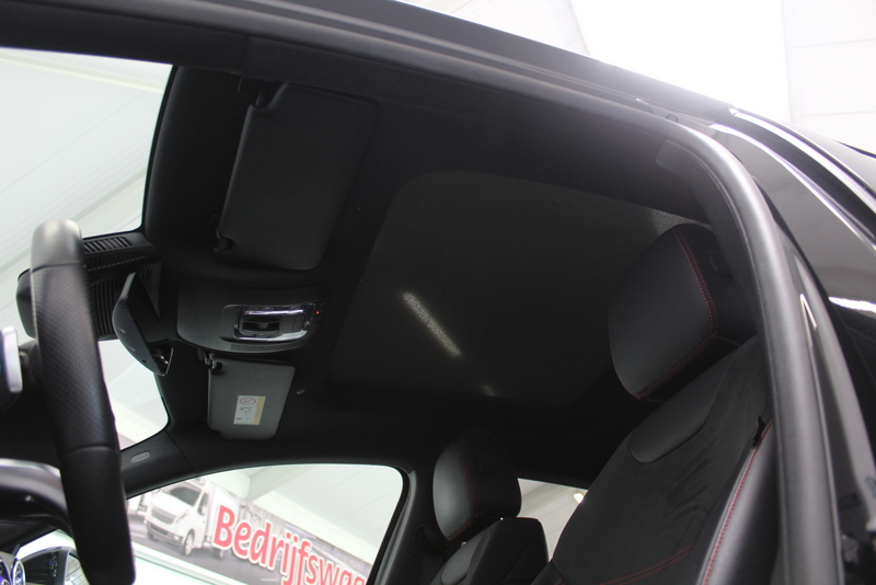 Mercedes-Benz A-Klasse Mercedes-Benz A-klasse 250 e Premium Plus AMG-Line | RIJKLAAR | PANORAMADAK | 360GR CAMERA | LEER/ALCANTARA