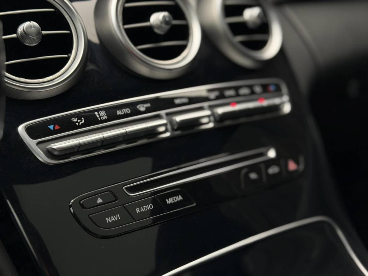 Mercedes-Benz C-Klasse Mercedes C-klasse 180 Prestige| AMG Pakket| Panodak| Keyless