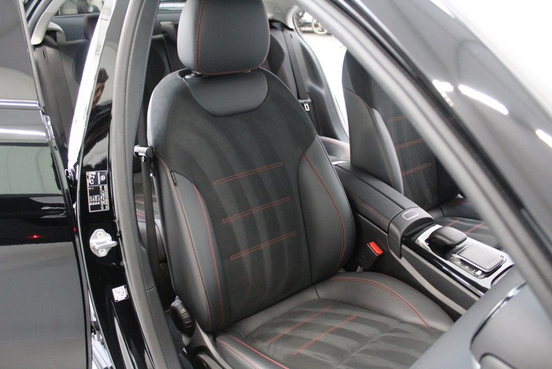 Mercedes-Benz A-Klasse Mercedes-Benz A-klasse 250 e AMG Line 161PK, RIJKLAAR | PLUG-IN HYBRIDE |  AUTOMAAT | ELEC-ACHTERKLEP | ALCANTARA/LEER