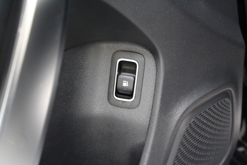Mercedes-Benz A-Klasse Mercedes-Benz A-klasse 250 e AMG Line 161PK, RIJKLAAR | PLUG-IN HYBRIDE |  AUTOMAAT | ELEC-ACHTERKLEP | ALCANTARA/LEER