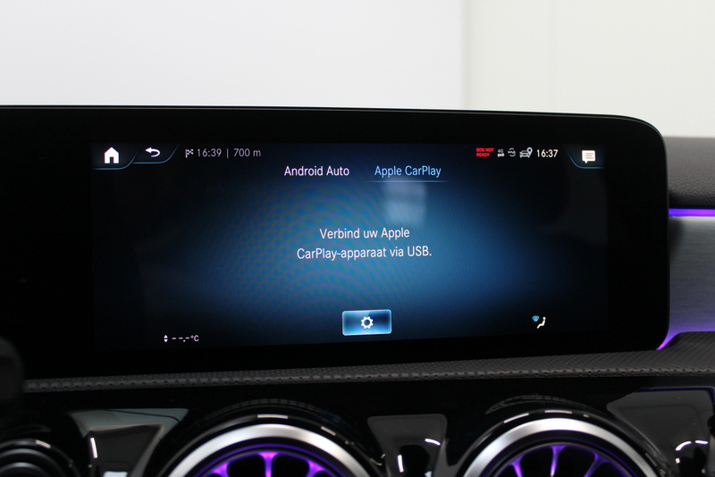 Mercedes-Benz A-Klasse Mercedes-Benz A-klasse 250 e AMG Line 161PK, RIJKLAAR | PLUG-IN HYBRIDE |  AUTOMAAT | ELEC-ACHTERKLEP | ALCANTARA/LEER