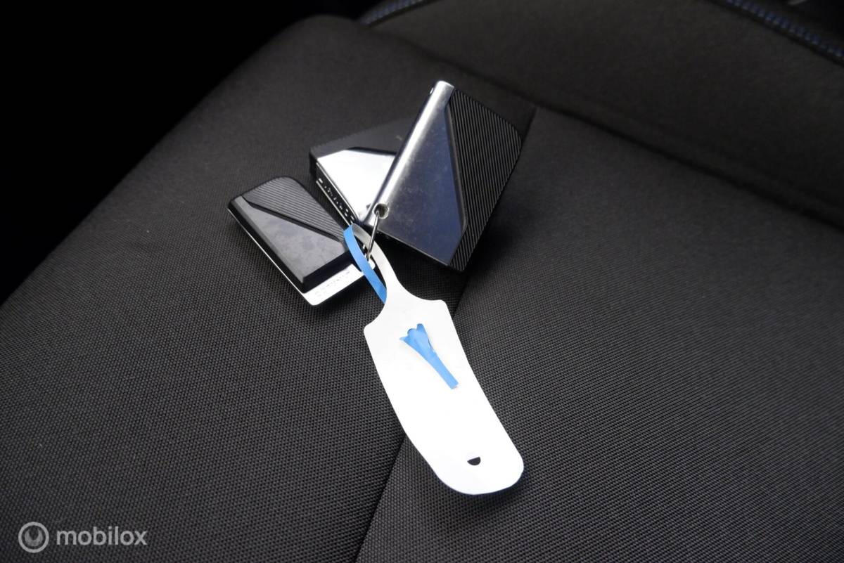 Lynk & Co 01 Lynk & Co 01 1.5 PHEV 261pk zwartehemel|pano|led|cam|dab|nav|ecc|lmv20