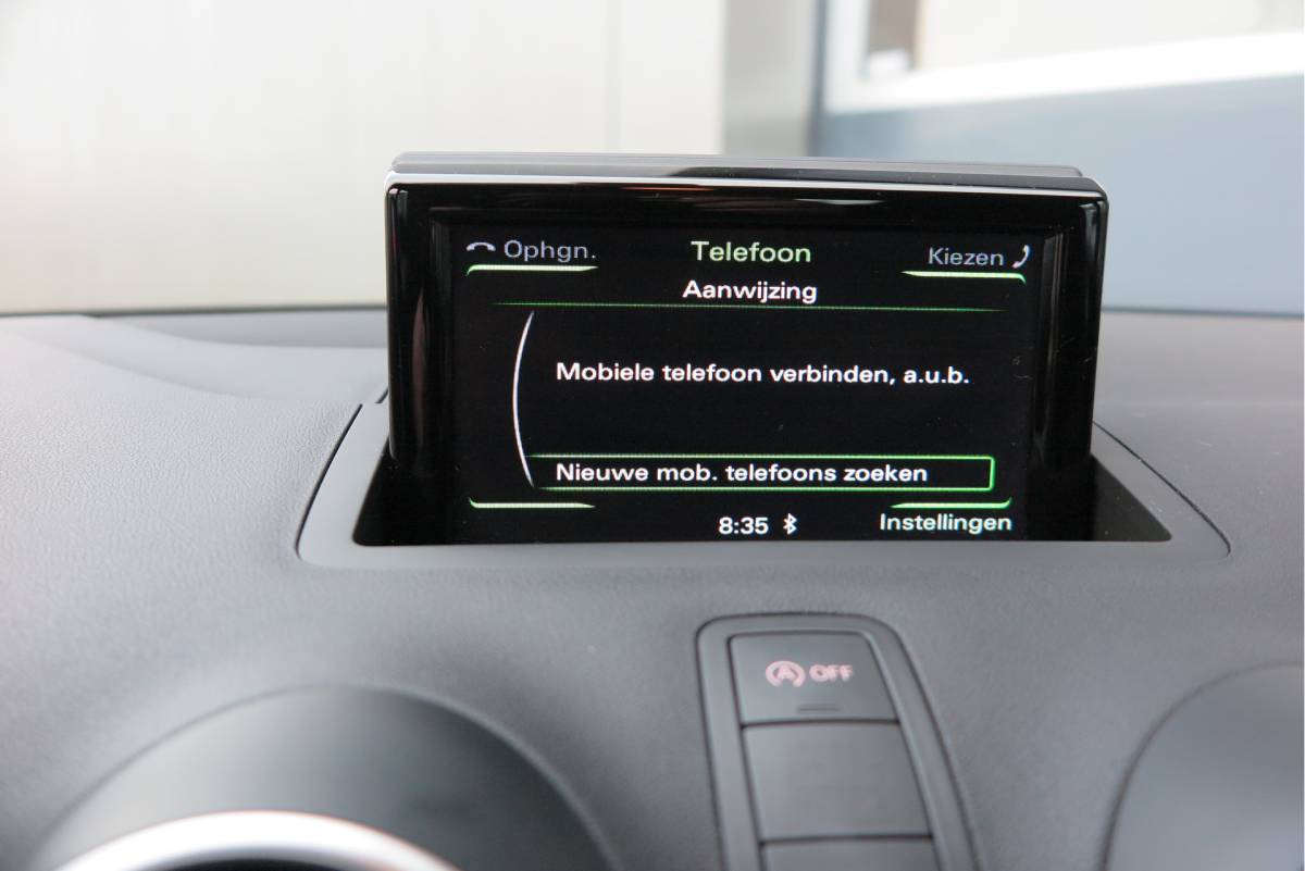Audi A1 Sportback Audi A1 Sportback 1.0 TFSI 95pk S-tronic Pro Line Navigatie , Cruisecontrol , LMV , Bleutooth telefoon integratie, Stuurwiel multifunctioneel. etc