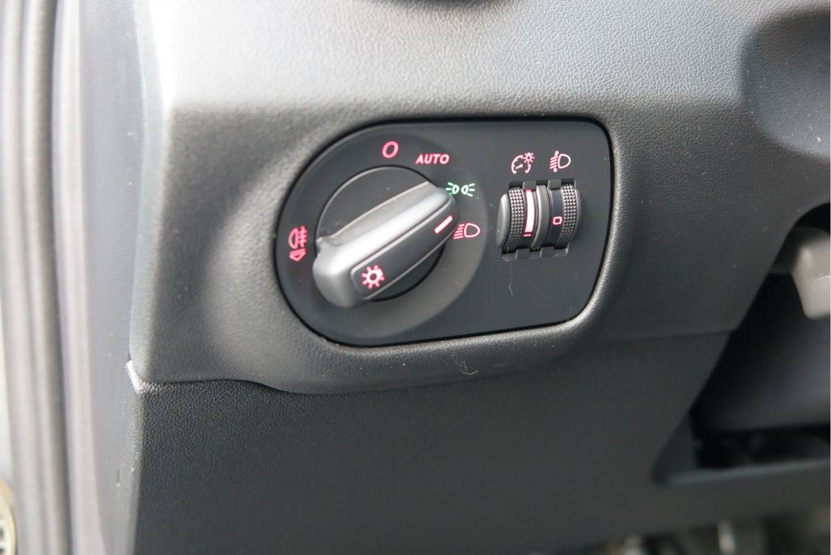 Audi A1 Sportback Audi A1 Sportback 1.0 TFSI 95pk S-tronic Pro Line Navigatie , Cruisecontrol , LMV , Bleutooth telefoon integratie, Stuurwiel multifunctioneel. etc