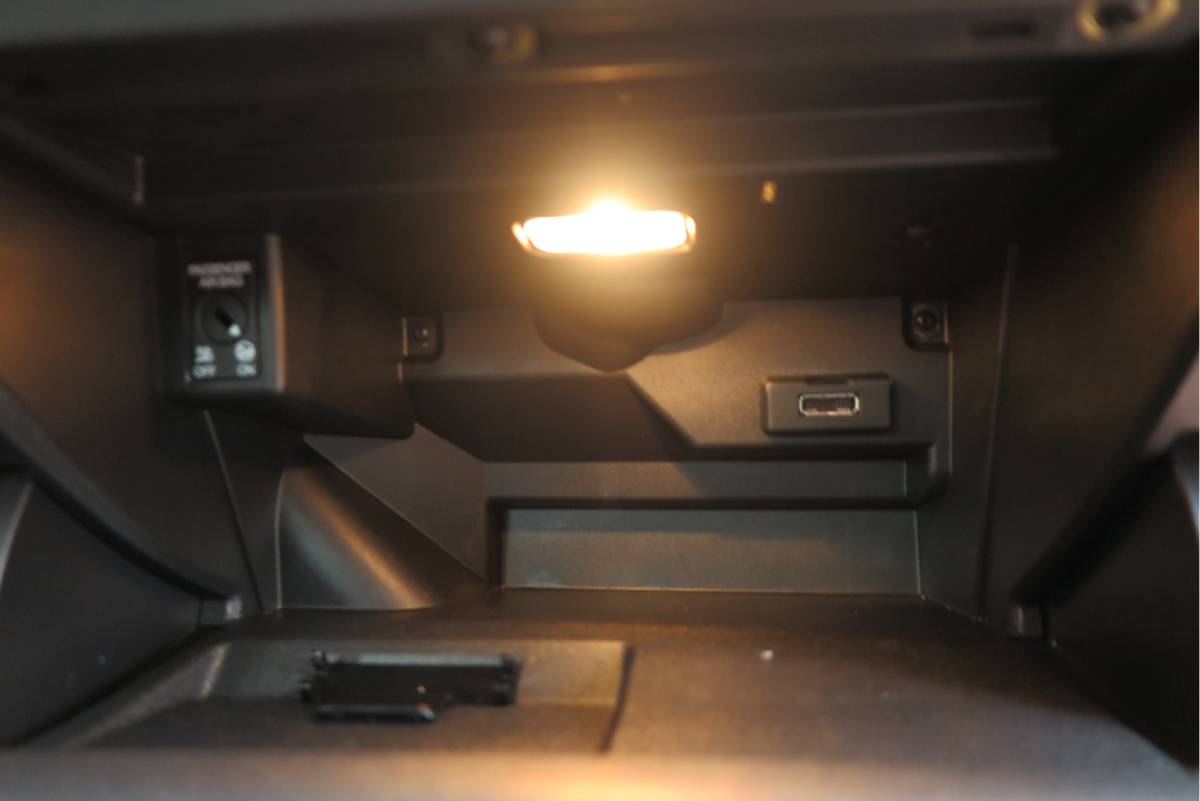 Audi A1 Sportback Audi A1 Sportback 1.0 TFSI 95pk S-tronic Pro Line Navigatie , Cruisecontrol , LMV , Bleutooth telefoon integratie, Stuurwiel multifunctioneel. etc