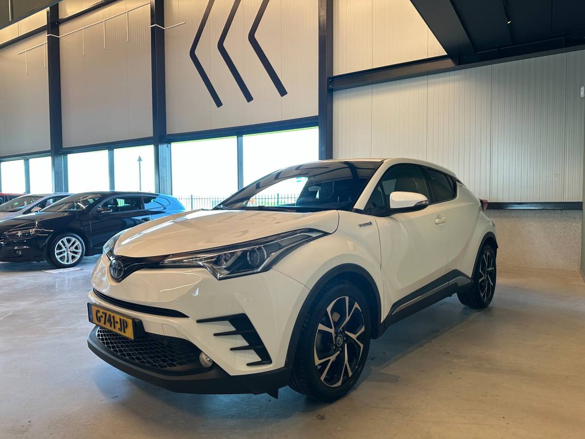 Toyota C-HR Toyota C-HR 1.8 Hybrid AUTOMAAT DYNAMIC-uitv/CLIMA AIRCO/LM-VELG/NAVIGATIE/TREKHAAK/ISOFIX/ADAPTIVE CRUISECONTROL/DAB+/LANE ASSIST