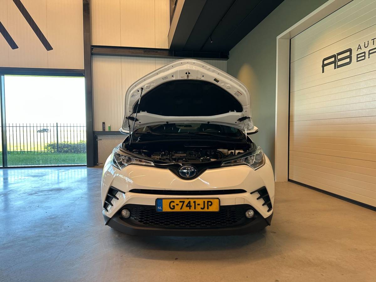 Toyota C-HR Toyota C-HR 1.8 Hybrid AUTOMAAT DYNAMIC-uitv/CLIMA AIRCO/LM-VELG/NAVIGATIE/TREKHAAK/ISOFIX/ADAPTIVE CRUISECONTROL/DAB+/LANE ASSIST