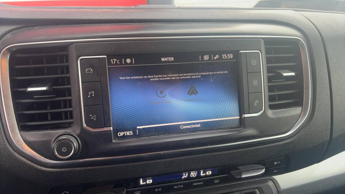 Toyota ProAce Toyota PROACE Worker 2.0 D-4D Black Line Long DC 5 PERS / AUTOMAAT / NWE D-RIEM / LEDER /STOELVERW / CARPLAY / CAMERA / TREKHAAK / NL-AUTO