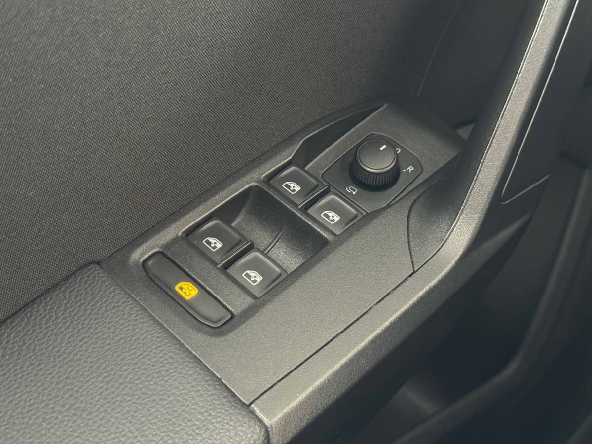 SEAT Arona Seat Arona 1.0 TSI Xcellence Business Intense |Led|Fr|Carplay|Stoelverwarming|Clima|Key-Less|