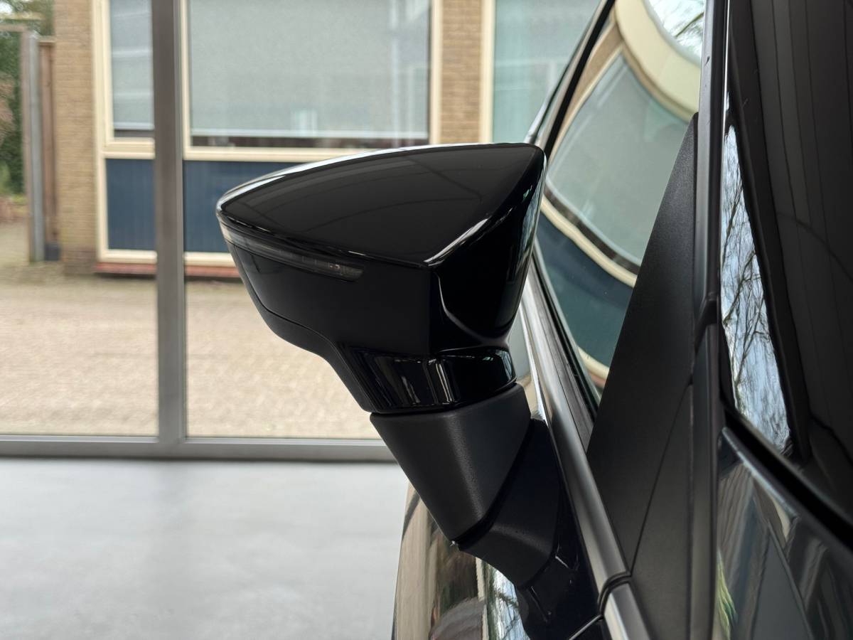 SEAT Arona Seat Arona 1.0 TSI Xcellence Business Intense |Led|Fr|Carplay|Stoelverwarming|Clima|Key-Less|