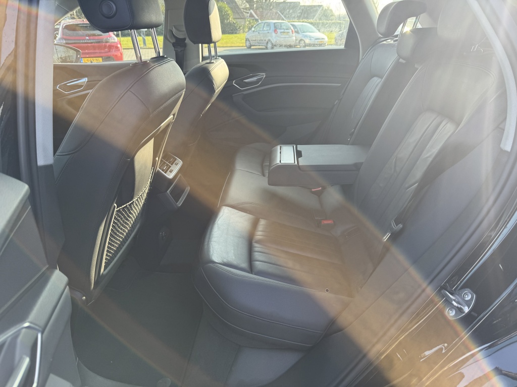 Audi e-tron Audi e-tron e-tron 50 q L Ed +