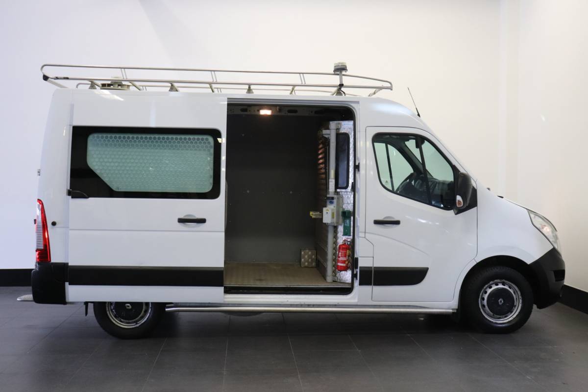 Renault Master Renault Master 2.3 dCi 130PK L2H2 – EURO 6 – Airco – Navi – Cruise – €11.499,- Excl.