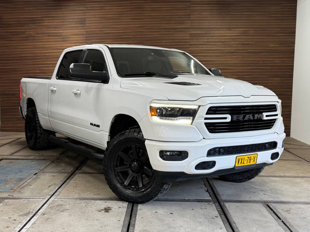 Dodge Ram 1500 Dodge Ram 1500 5.7 V8 4×4 Crew Cab 5’7 Sport | Soft Cover | Full option | Camera | Trekhaak | White Edition |
