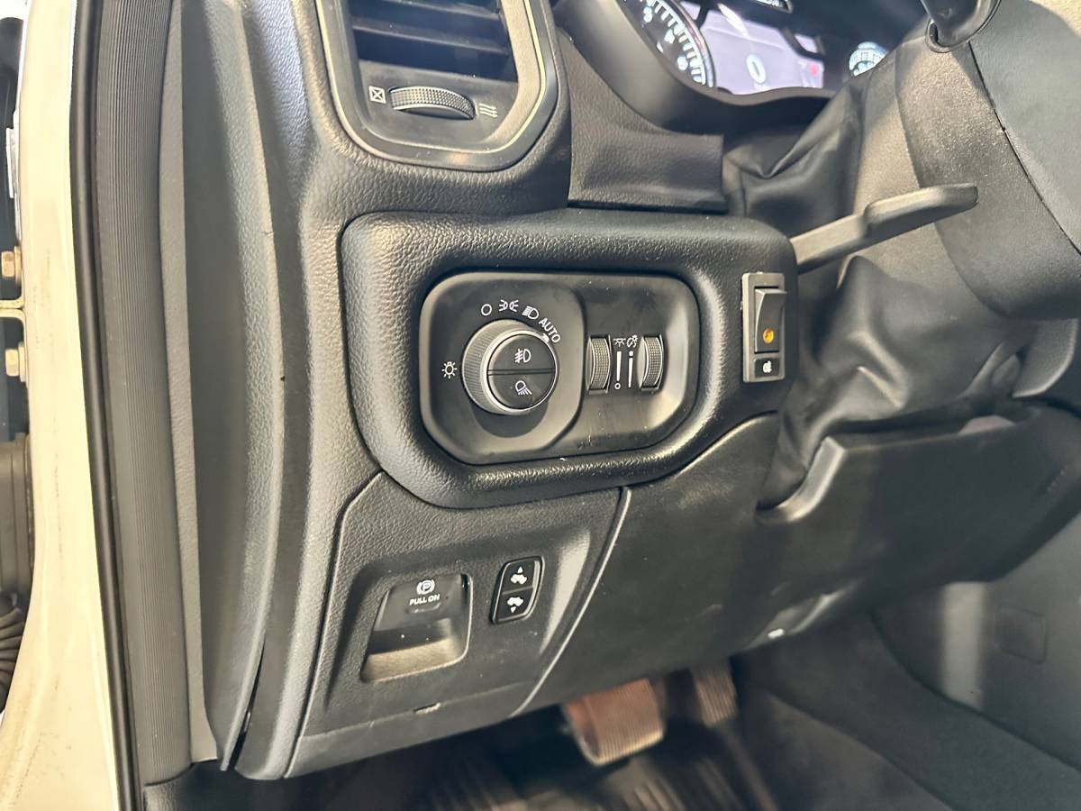 Dodge Ram 1500 Dodge Ram 1500 5.7 V8 4×4 Crew Cab 5’7 Sport | Soft Cover | Full option | Camera | Trekhaak | White Edition |