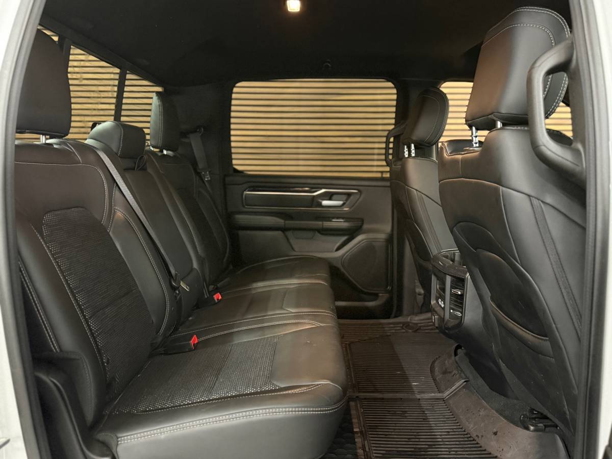 Dodge Ram 1500 Dodge Ram 1500 5.7 V8 4×4 Crew Cab 5’7 Sport | Soft Cover | Full option | Camera | Trekhaak | White Edition |