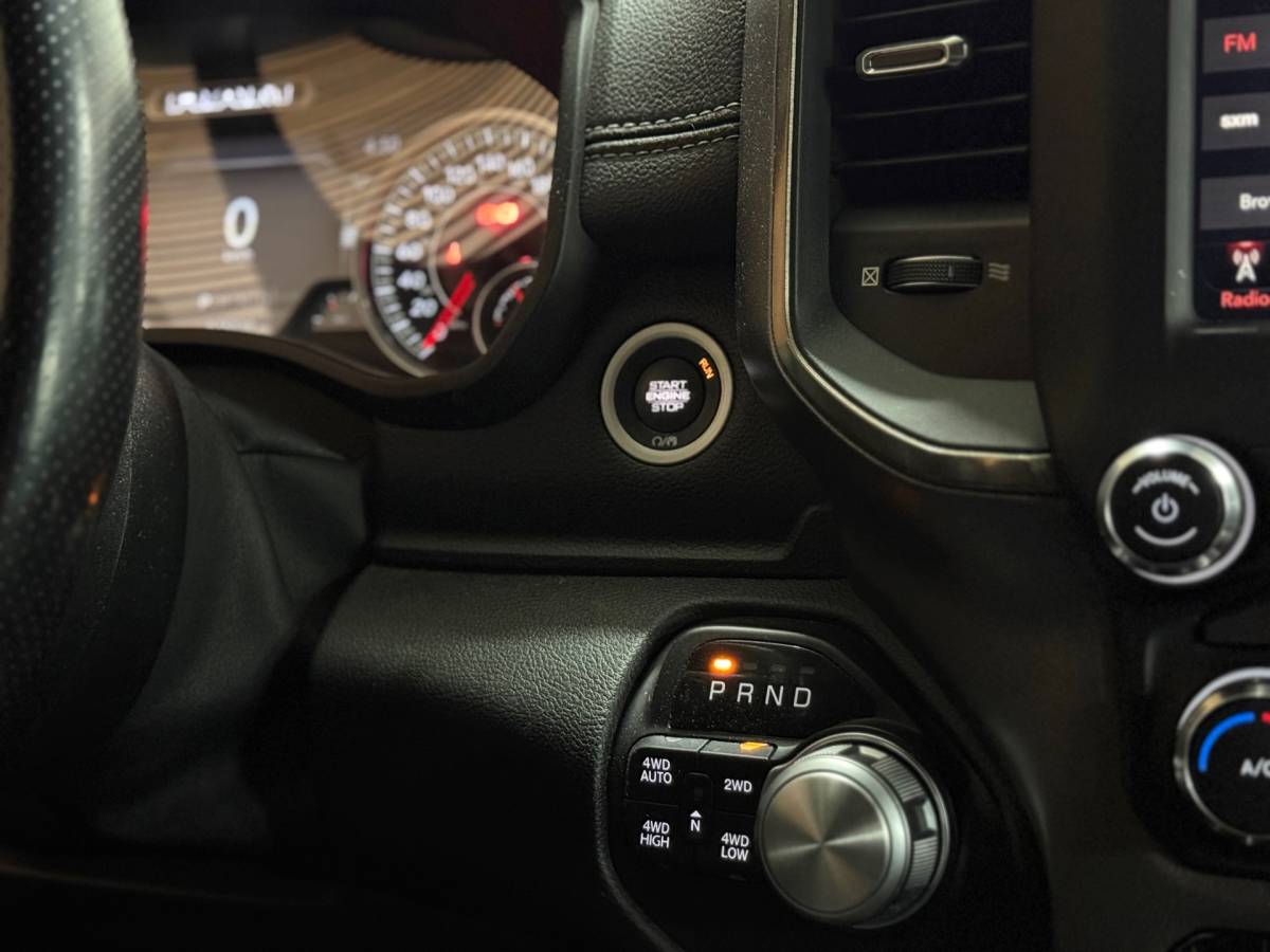 Dodge Ram 1500 Dodge Ram 1500 5.7 V8 4×4 Crew Cab 5’7 Sport | Soft Cover | Full option | Camera | Trekhaak | White Edition |