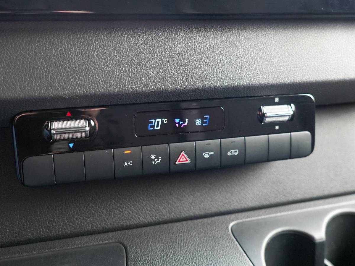 Mercedes-Benz Sprinter Mercedes-Benz Sprinter 319 3.0 CDI L2H2 EURO VI-D