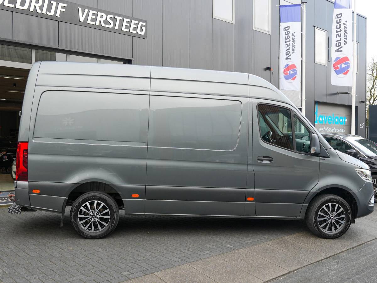 Mercedes-Benz Sprinter Mercedes-Benz Sprinter 319 3.0 CDI L2H2 EURO VI-D