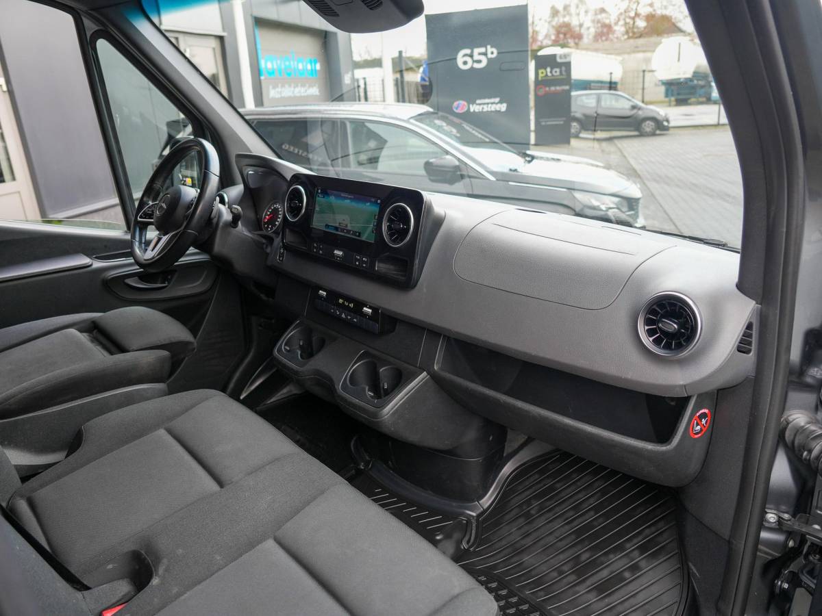 Mercedes-Benz Sprinter Mercedes-Benz Sprinter 319 3.0 CDI L2H2 EURO VI-D