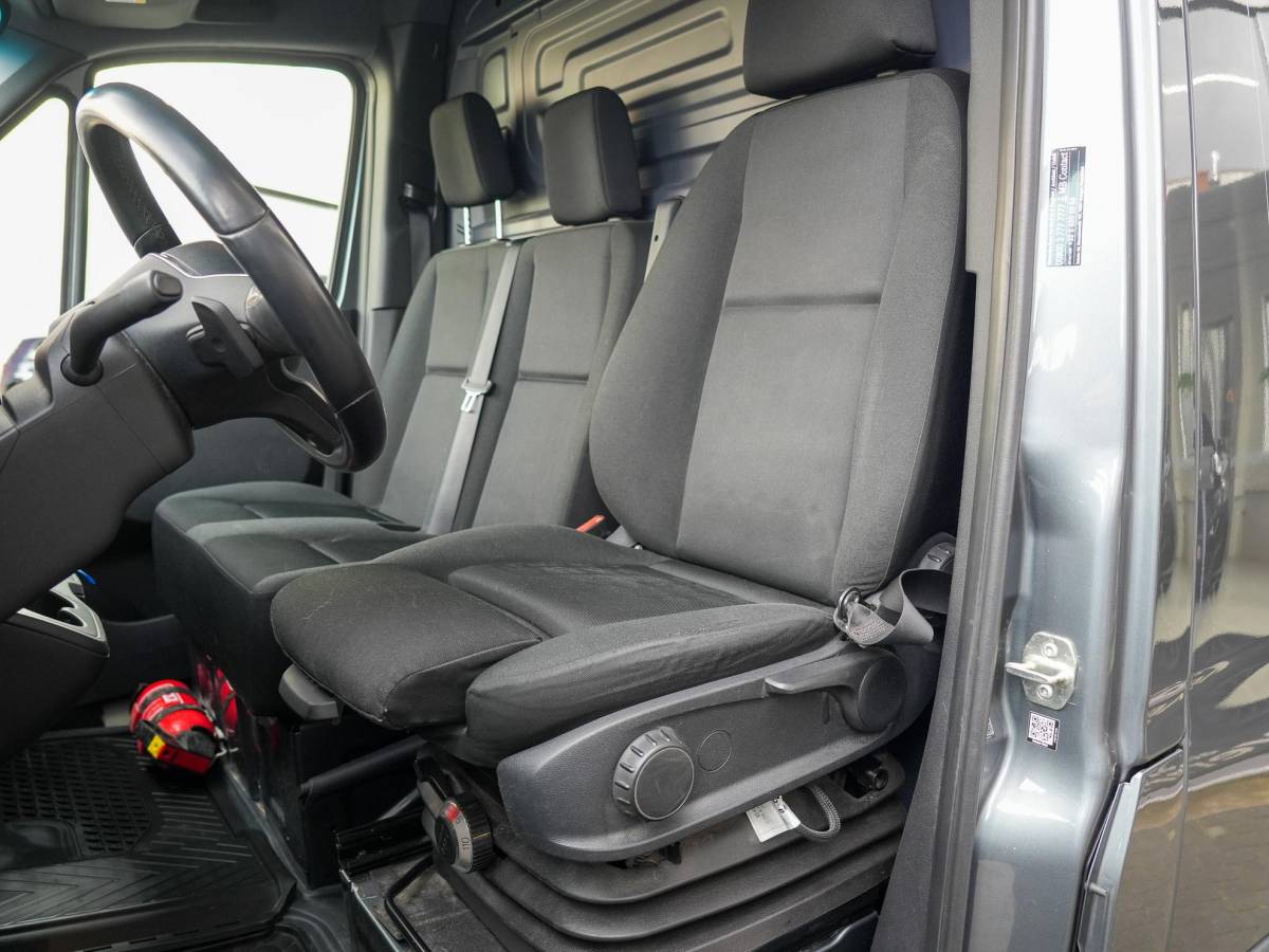 Mercedes-Benz Sprinter Mercedes-Benz Sprinter 319 3.0 CDI L2H2 EURO VI-D