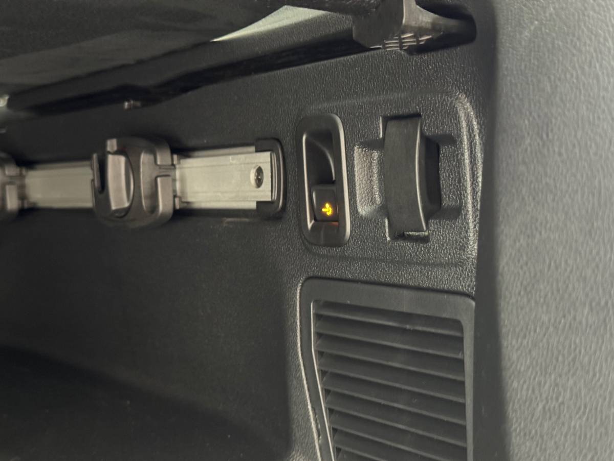 Volkswagen Touran Volkswagen TOURAN 1.4 TSI Highline |Led|Carplay|Trekhaak|Keyless|Standkachel|Clima|Stoelverwarming|ACC|