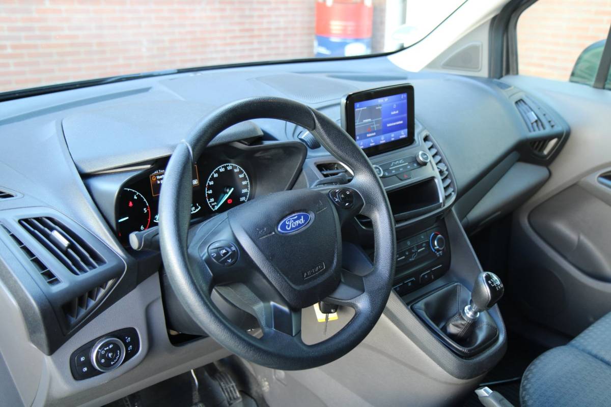 Ford Transit Connect Ford TRANSIT CONNECT 1.5 EcoBlue L2 Trend / Camera / Trekhaak / Sync 3 / 3 zits