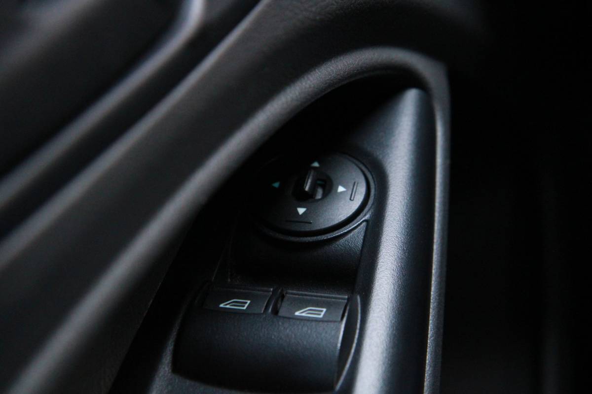 Ford Transit Connect Ford TRANSIT CONNECT 1.5 EcoBlue L2 Trend / Camera / Trekhaak / Sync 3 / 3 zits