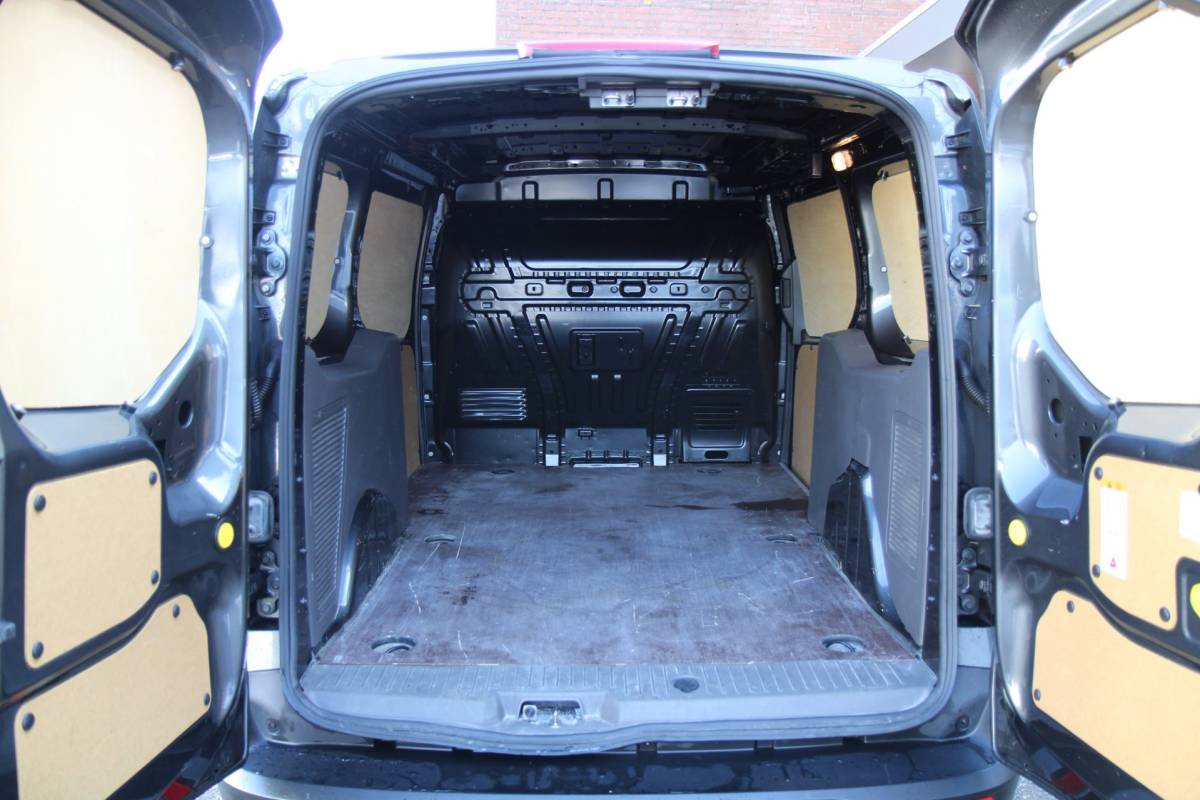 Ford Transit Connect Ford TRANSIT CONNECT 1.5 EcoBlue L2 Trend / Camera / Trekhaak / Sync 3 / 3 zits