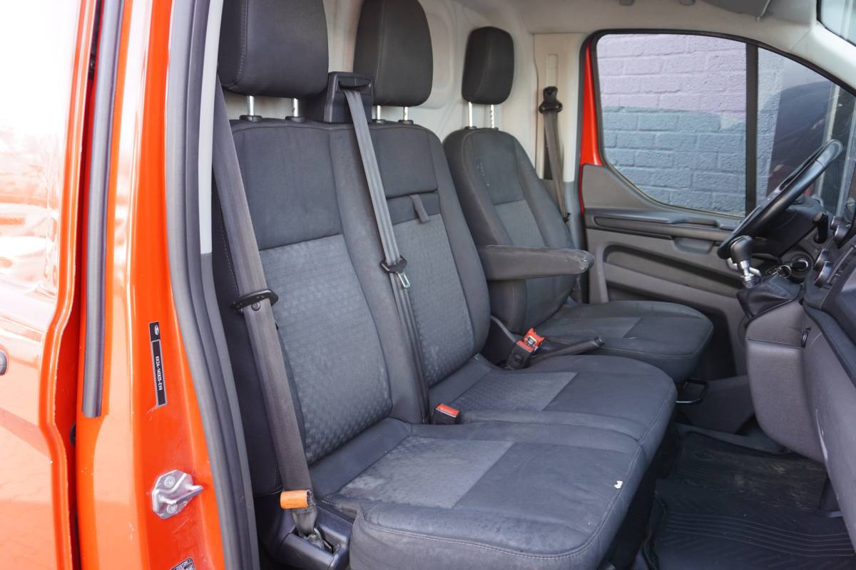 Ford Transit Custom Ford Transit Custom 2.0 TDCI EURO 6 – Airco – Cruise – Camera – €12.950,- Excl.