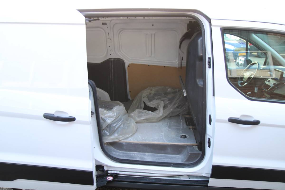 Ford Transit Connect Ford TRANSIT CONNECT 1.5 EcoBlue 120PK L2 Trend / Camera / Sync 3 / Stoel verwarming