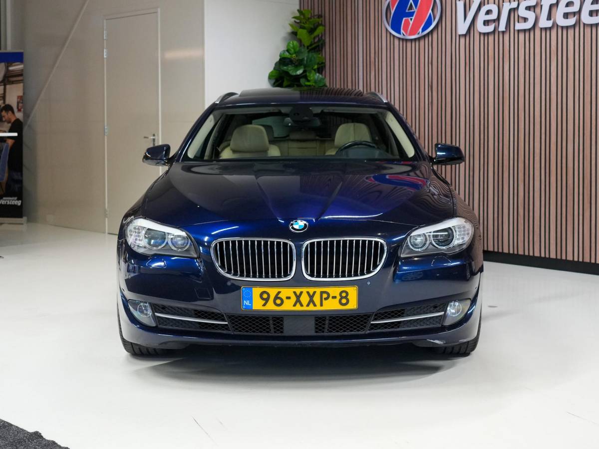 BMW 5 Serie BMW 5-serie Touring 530xd High Executive