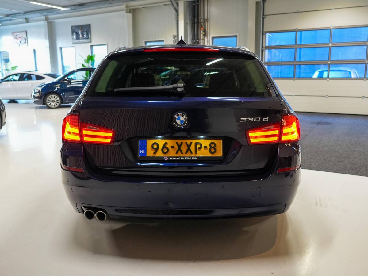 BMW 5 Serie BMW 5-serie Touring 530xd High Executive