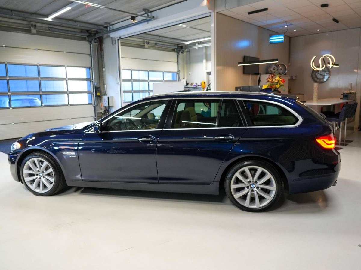 BMW 5 Serie BMW 5-serie Touring 530xd High Executive