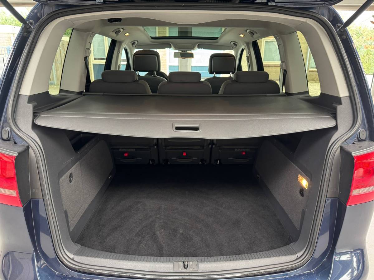 Volkswagen Touran Volkswagen Touran 1.2 TSI Highline BlueMotion Lees tekst |Radio|Clima|Multie stuurwiel|