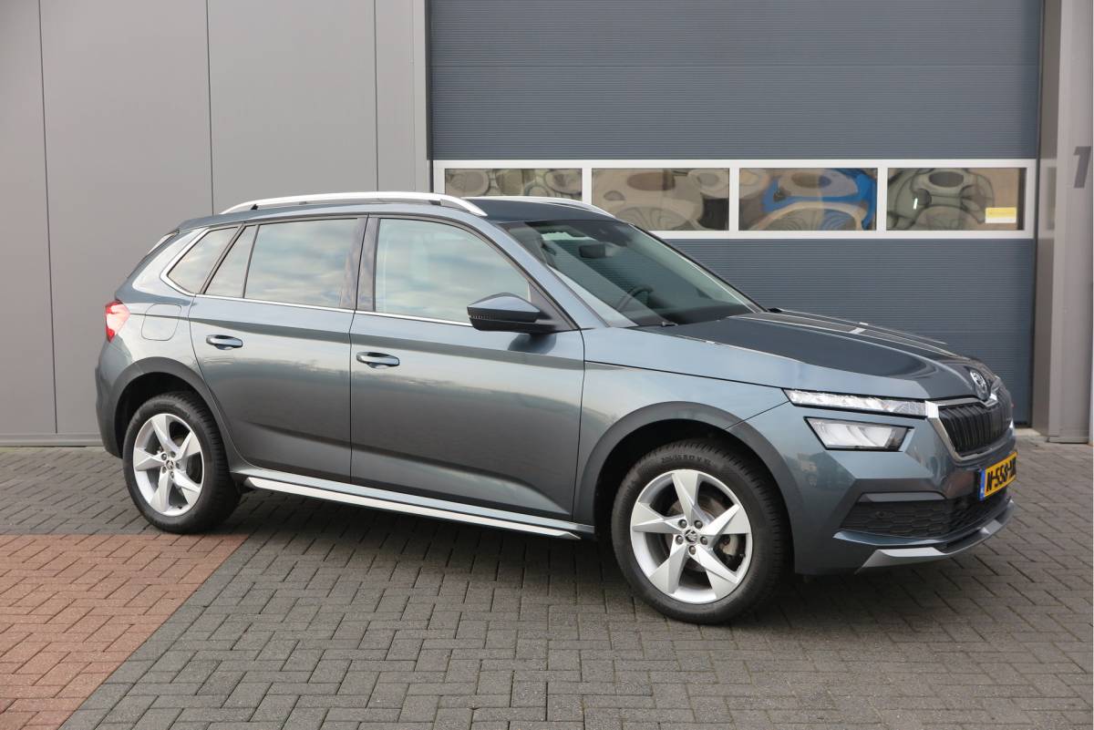 Škoda Kamiq ŠKODA Kamiq 1.0 TSI 110pk Style PDC ,LMV,Trekhaak,Stoelverwarming,Cruisecontrol,Achteruitrijcamera, Carplay, Stuurwiel multifunctioneel, Navigatie(via carplay) etc.