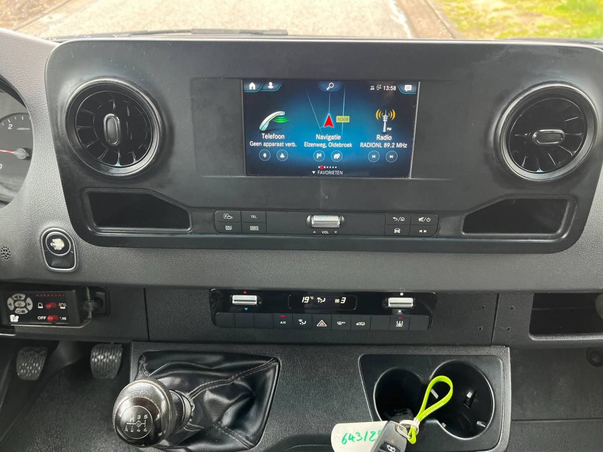 Mercedes-Benz Sprinter Mercedes-Benz Sprinter 516 L3H2 Dubbel cabine |