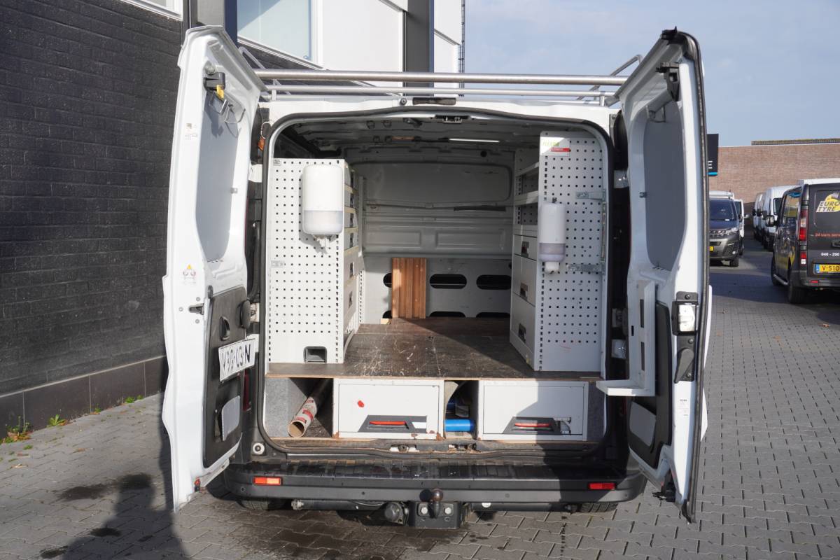Opel Vivaro Opel Vivaro 1.6 CDTI – EURO 6 – Airco – Cruise – Camera – € 11.950,- Excl.