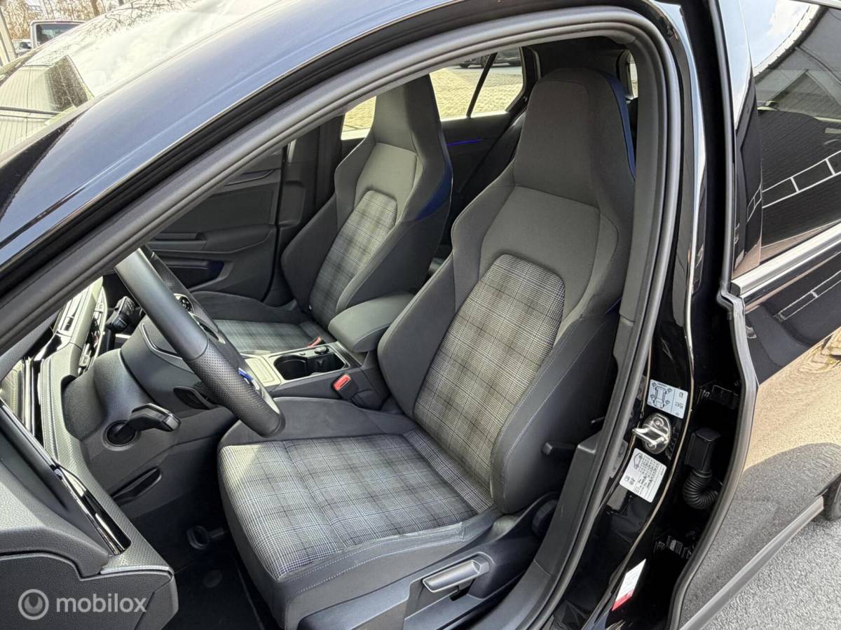 Volkswagen Golf Volkswagen Golf 1.4 eHybrid GTE ADABCRUISE*CARPLAY*18INCH*LED*PDC*CAMERA