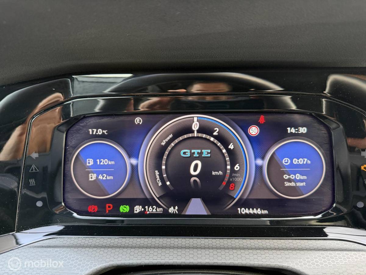 Volkswagen Golf Volkswagen Golf 1.4 eHybrid GTE ADABCRUISE*CARPLAY*18INCH*LED*PDC*CAMERA