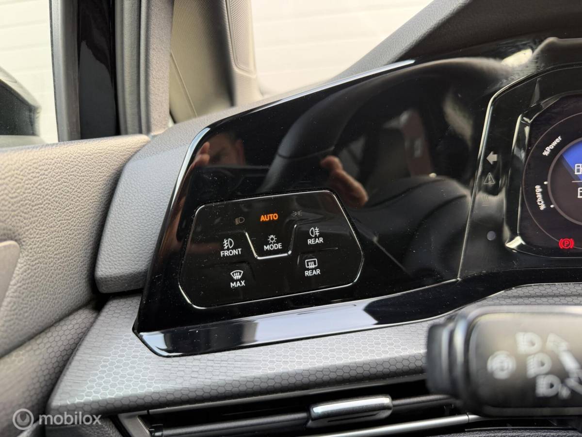 Volkswagen Golf Volkswagen Golf 1.4 eHybrid GTE ADABCRUISE*CARPLAY*18INCH*LED*PDC*CAMERA