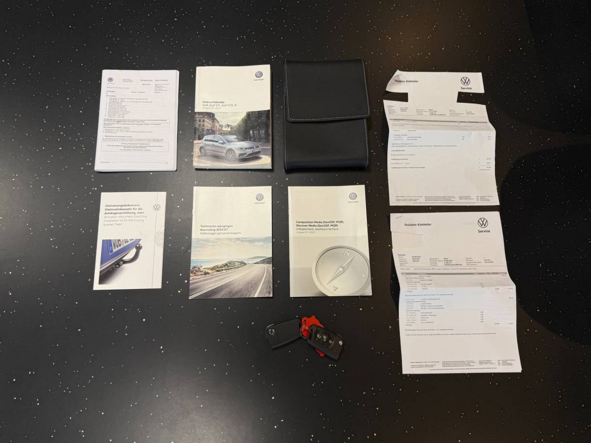 Volkswagen Golf Volkswagen Golf 1.0 TSI Comfortline *Carplay* Trekhaak|Navi|Adapt.Cruise|PDC|DAB|NAP