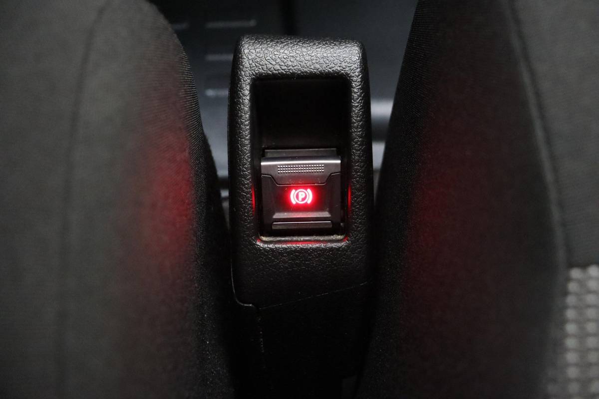 Fiat E-Scudo Fiat e-Scudo L3H1 DC 75 kWh 136pk | 6 Persoons | Emissievrij | Navigatie | Camera | Cruise Control | Financial Lease mogelijk