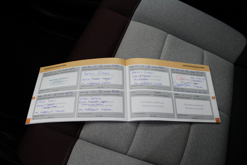 Citroën C4 Cactus Citroën C4 Cactus 1.2 PureTech Shine 131PK, PANORAMADAK | DIS-RIEM IS VERVANGEN | CARPLAY