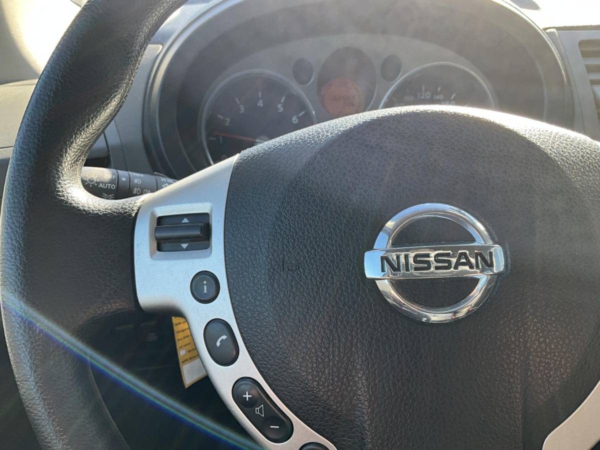 Nissan  Nissan X-Trail 2.0 XE 4WD