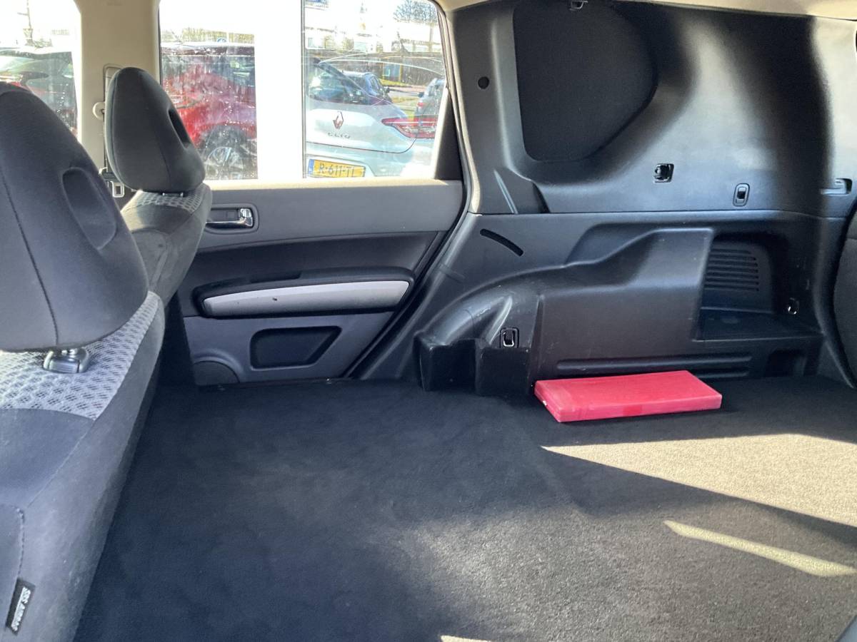 Nissan  Nissan X-Trail 2.0 XE 4WD